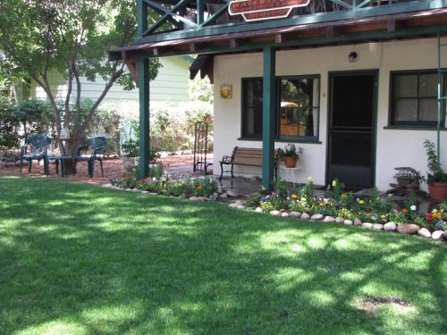 Kernville Hotel | Kern Riverfront Lodge