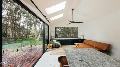 Pearl Beach House | Keshi Cottage