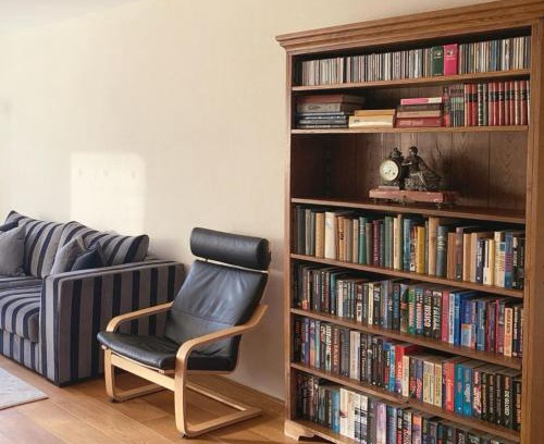 Leiden Apartment | KeyCityApt Near Amsterdam Two Miles To City Centre Breakfast Included