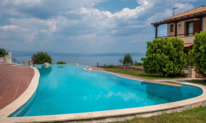 Afytos House | Keys of paradise