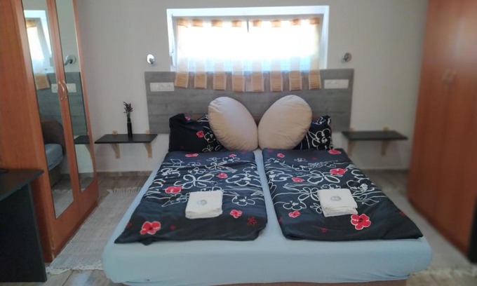 Balatonboglar Apartment | Kiera villa