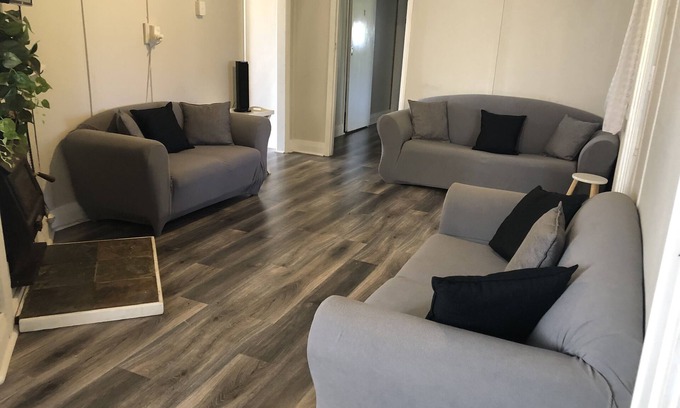 Southern Cross House | King of the Cross - Work, Holiday or Stop Overs