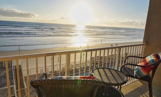 Halifax Estates Apartment | King Size Bed Ocean Front Studio in Daytona Beach!