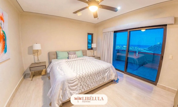 Libertad Apartment | King Suite Ocean View Balcony & Pool