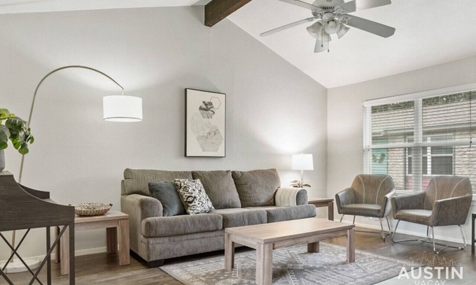 Zilker Apartment | Kinney #4 xxxxxxxxxx