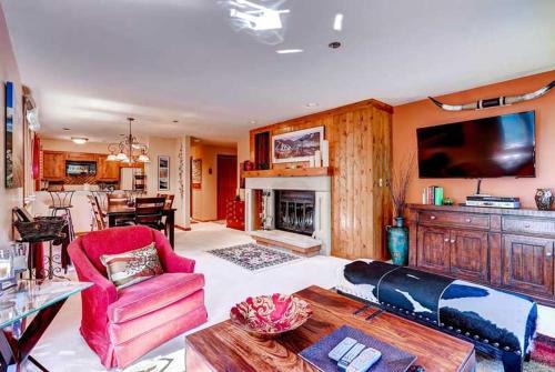 Beaver Creek Apartment | Kiva 336 by East West Hospitality