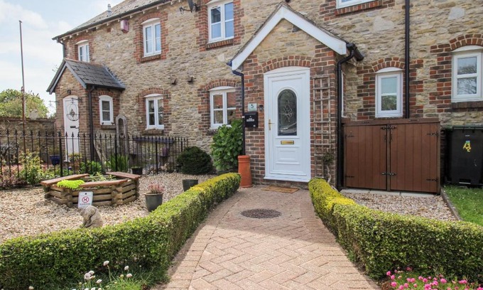 Weymouth House | Knapp Cottage