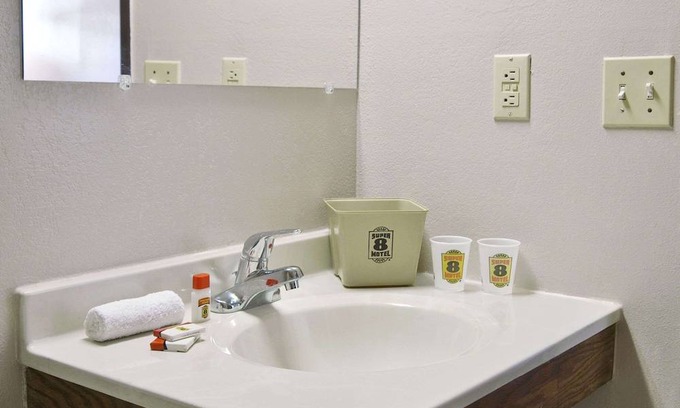 Albany Hotel | Knights Inn Albany