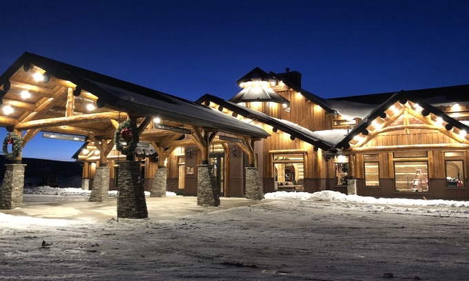 Afton Hotel | Kodiak Mountain Resort