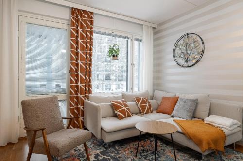 Lahti Apartment | Kokonainen huoneisto 73m2 keskeisellä sijainnilla, ilmainen parkkipaikka