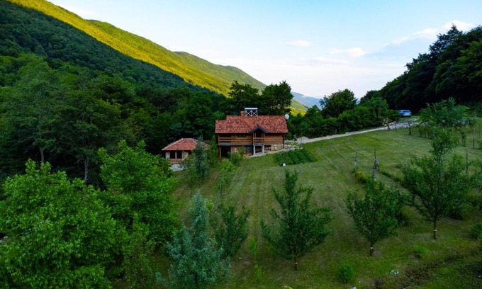 Bihac Apartment | Kuća u šumi - Forrest house near Una National Park