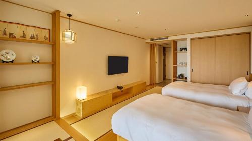 Oishi Hotel | Kumonoue Fuji Hotel Premium room - Mt Fuji view with open-air bath