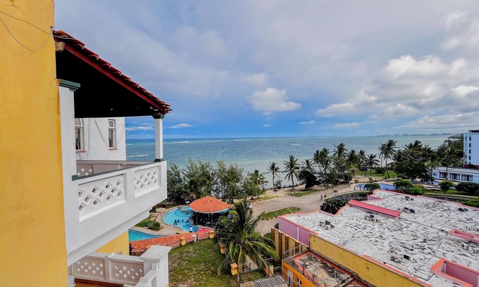 Shanzu Apartment | Kuzuri Kwetu Beachfront Apartments