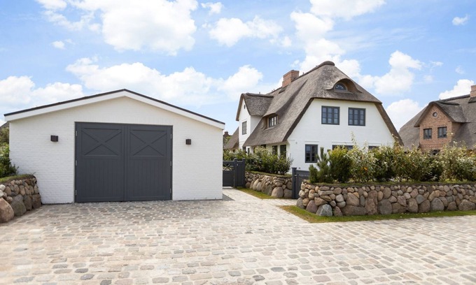 Sylt House | Löwenherz - Reetdach-hausteil mit ca. 159 m² im Erd-/ober-/dach und Untergeschoss