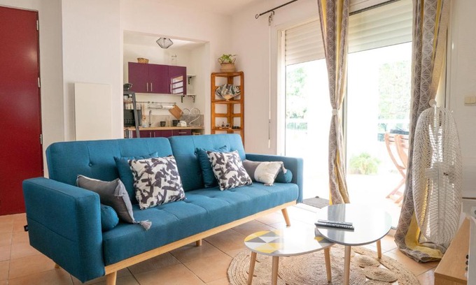 Les Abymes Apartment | L'île au paon - Appartement T2 avec piscine et parking