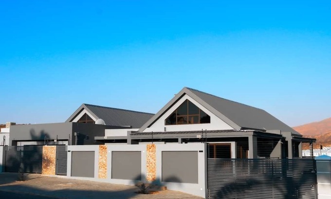 Windhoek House | L. A. P Guesthouse