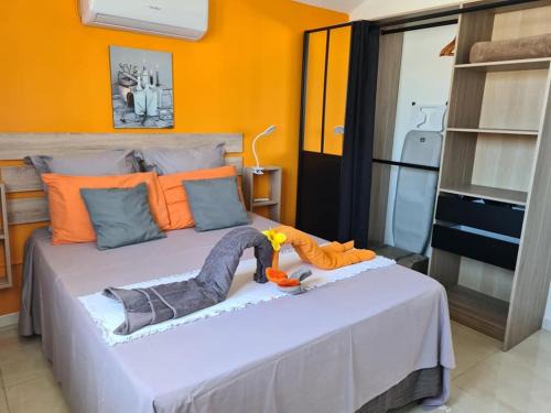 La Saline Les Bains Apartment | L appart du trou d eau