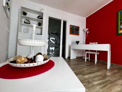 Sferracavallo Apartment | L'arcobaleno