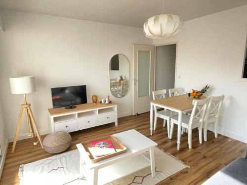 Les Sables d'Olonne Apartment | .L'Armor. Appartement avec terrasse & parking