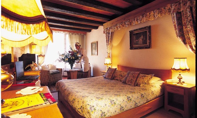 Monetier-les-Bains Hotel | L'Auberge du Choucas