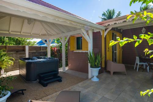Lamentin House | L’Escale Kreyol - Avec jacuzzi