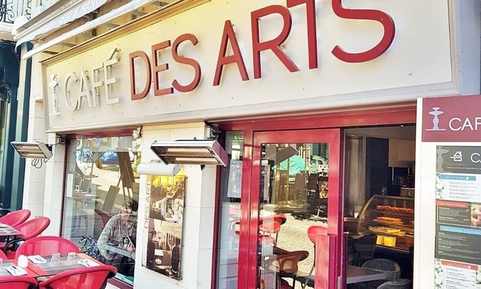 Chinon Bed & Breakfast | L'hôtel du Café des Arts