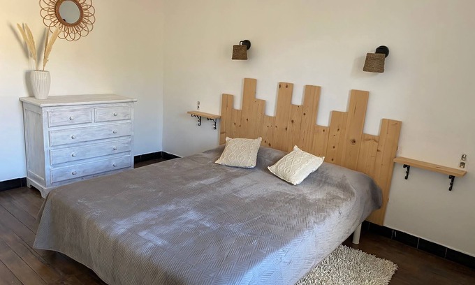 Ferrals-les-Corbieres House | L'octroi, Village house with patio