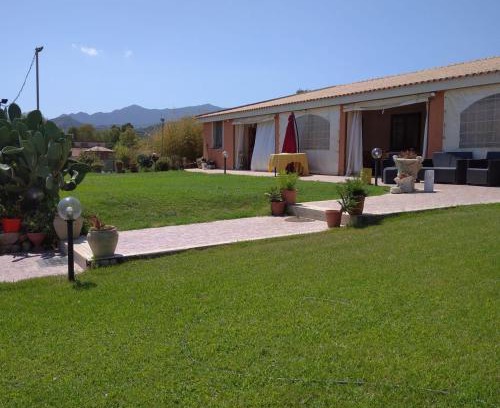Capoterra House | L'Orto Di Zio Franco