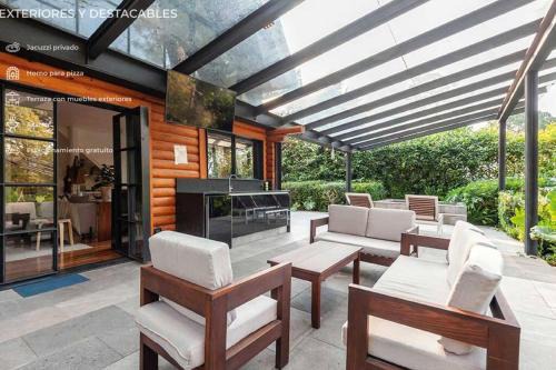 Valle de Bravo Ski Chalet | La Cabaña del Centro Cabaña en Valle de Bravo