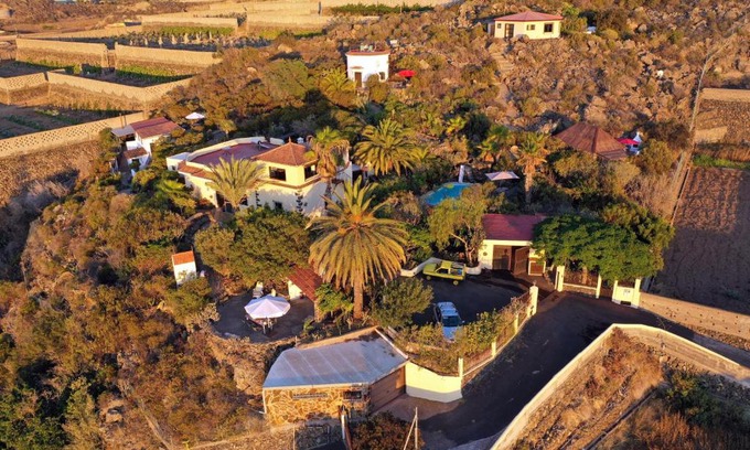 Buen Paso House | La Casa Finca Tabaiba by TOR