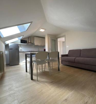 Madonna dell'Olmo Apartment | La casa i due cedri