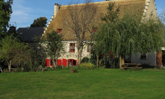 Moudeyres Bed & Breakfast | La Chaumière d'Alambre
