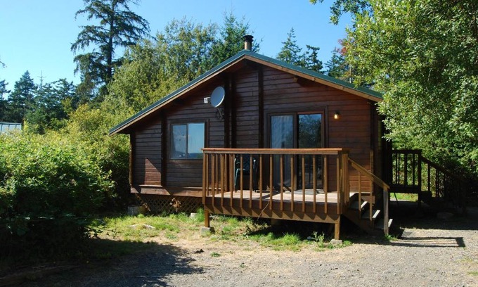 La Conner Resort | La Conner Camping Resort Cabin 15