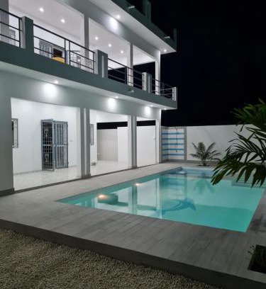 La Somone House | la dorée du Sénégal villa entière ou rez-de-chaussée