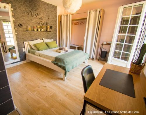 Saussens Bed & Breakfast | La Grande Arche de Gaïa