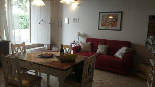 Capannoli Apartment | La Libellula