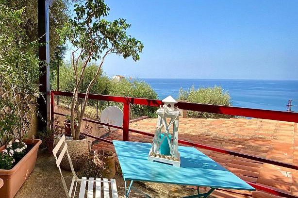 Cefalu Apartment | La luce del faro