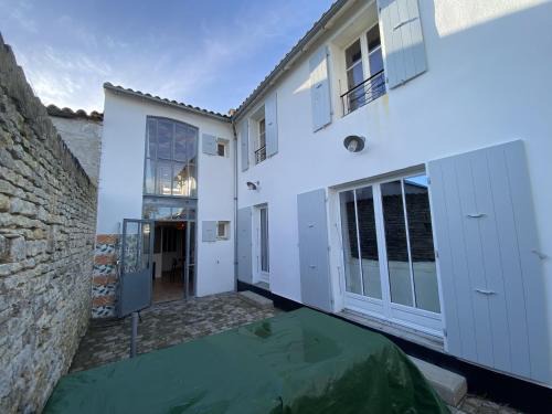 Saint-Clement-des-Baleines House | La Maison du Gillieux