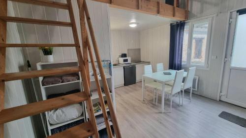 Brassac-les-Mines Apartment | La Mezzanine - 2-4 pers - Centre-Ville