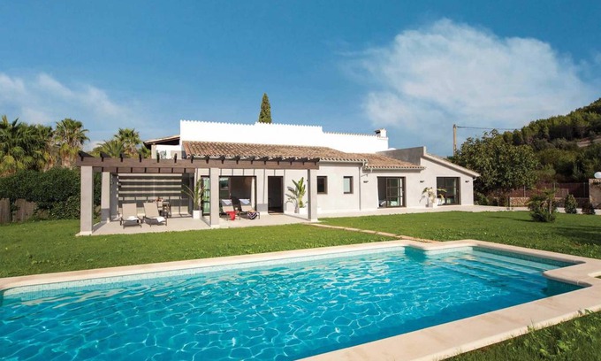 Pollensa Villa | La Rafal d'en Toni, Nice villa in Pollensa w/
