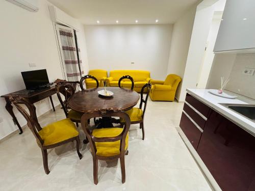 Pesaro Apartment | La Rosa Bianca