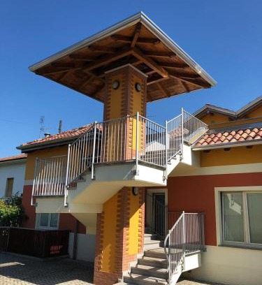 Cardano al Campo House | La Siesta Bed&Residence