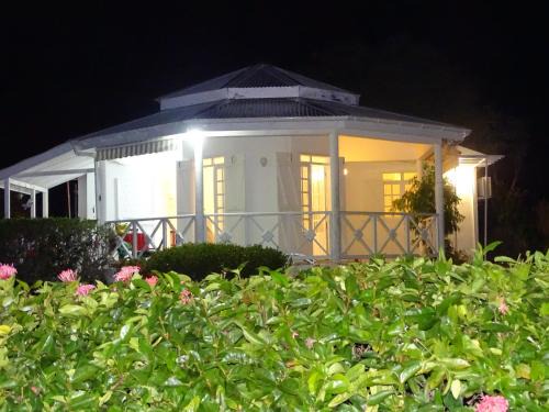 Saint-Francois House | La villa les palmiers simplicité convivialité