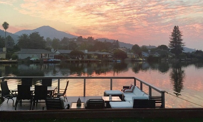 Corte Madera House | Lagoon House with Mt.Tam view