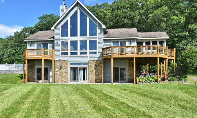 Waterfront Greens House | Lake Access w/ Private Outdoor Pool & LOTS of Community Amenities!