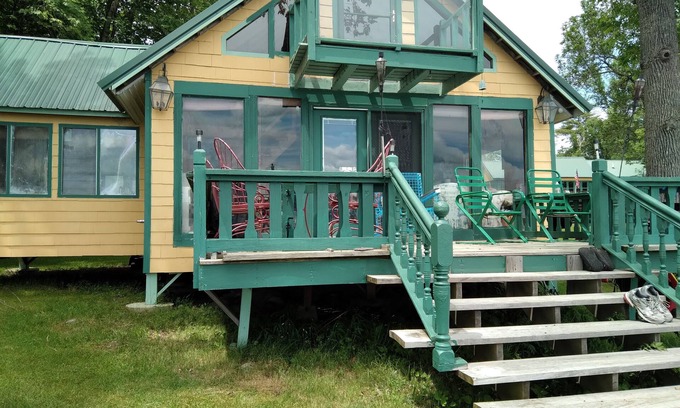 Burnham Cottage | Lakefront Cabin on beautiful Unity Pond in Burnham, Maine