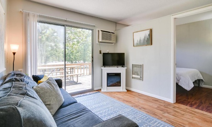 Kimberling City House | Lakefront Haven Boat Slip, Deck and Community Pool!