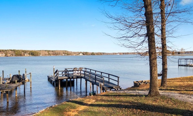 Lake Norman of Catawba House | LakeFront Lodge- New to Lake Norman!