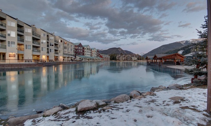Lakeside Village Apartment | Lakeside 1481 by SummitCove Vacation Lodging