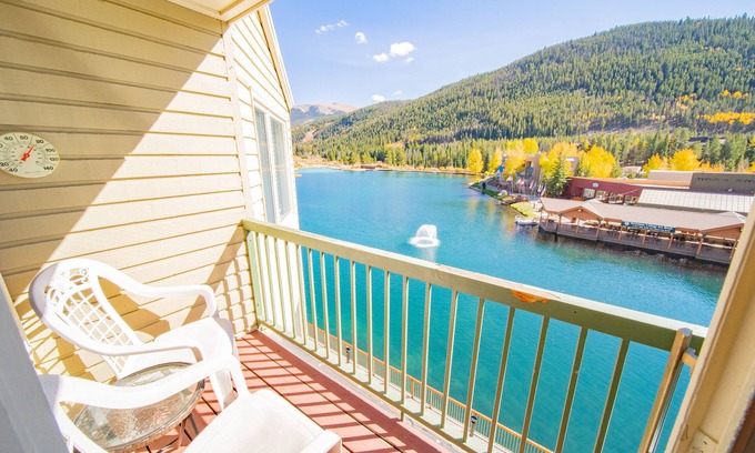 Lakeside Village Condo | Lakeside 1495 by SummitCove Vacation Lodging